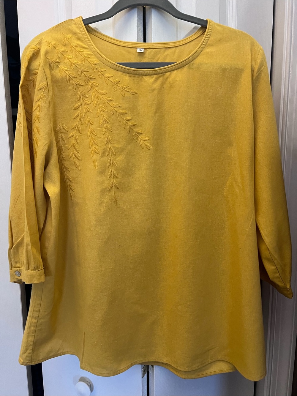 SHEIN Mustard Yellow Embroidered Round-Neck Tunic